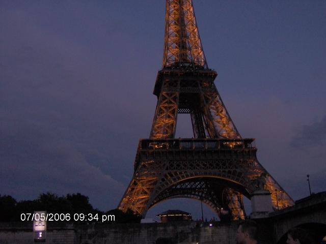 [Obrázek: eiffel_tower__paris__france_by_elfman83ml-d4p552o.jpg]